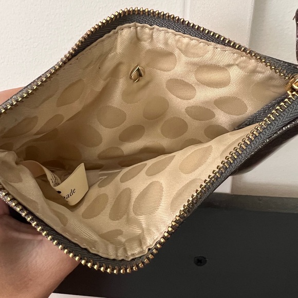 Kate Spade Wristlet \ Clutch - Picture 3 of 9